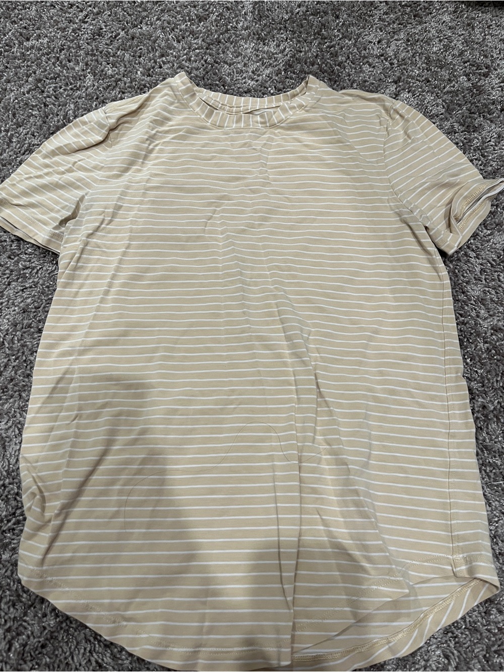 Lululemon tops 4 for $40